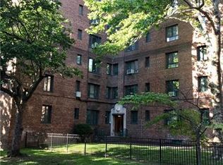 1563 Metropolitan Ave, Bronx, NY 10462