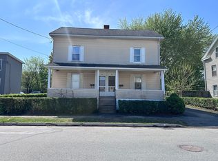 27 Abbey St, Chicopee, MA 01013