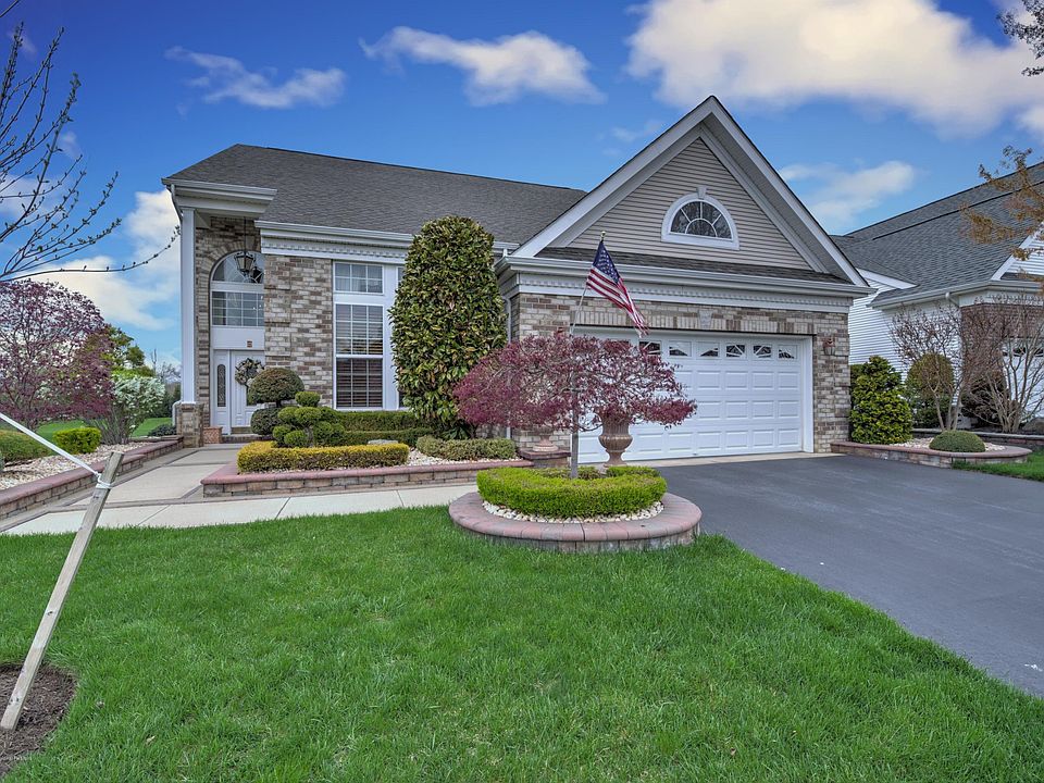 1st image of 29 Wintergreen Dr