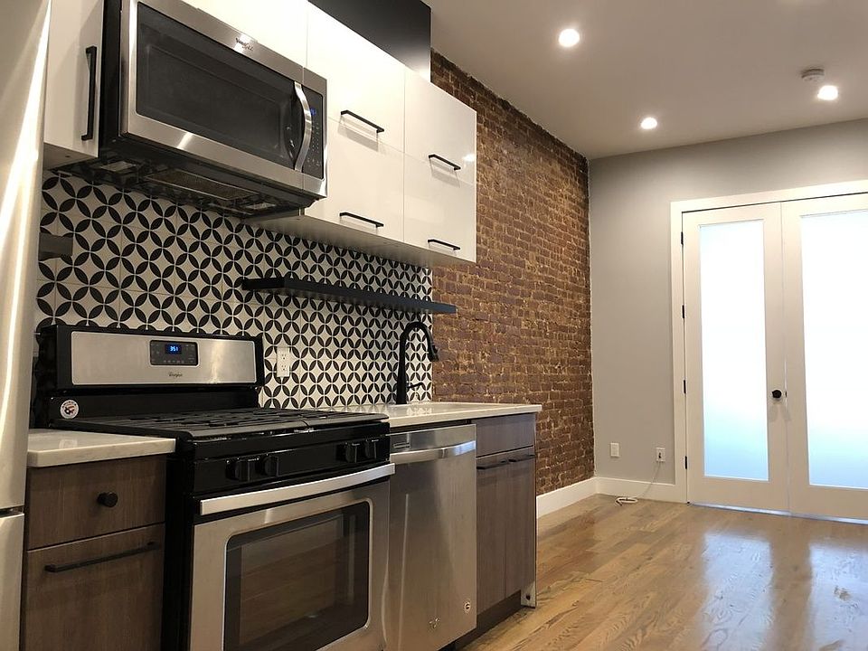 1st image of 365 Palmetto St #1