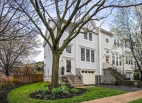 1st image of 3813 Elbert Ave
