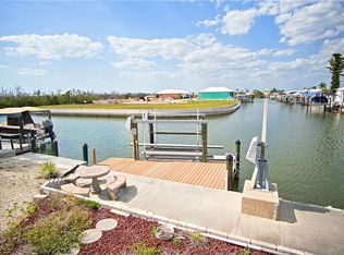 3934 Dewberry Ln, Saint James City, FL 33956