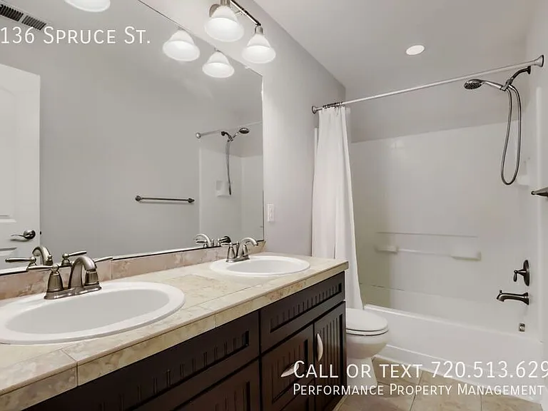 2136 Spruce St — Photo 16