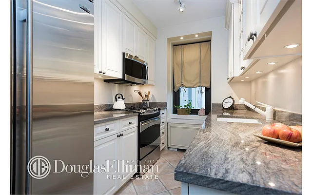 Sold by Douglas Elliman | media 23