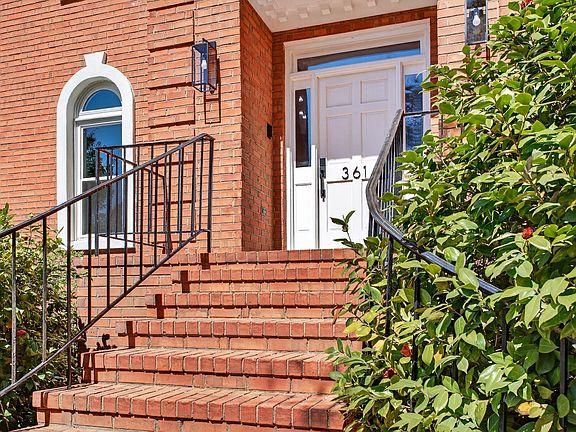 3rd image of 361 Live Oak Rd