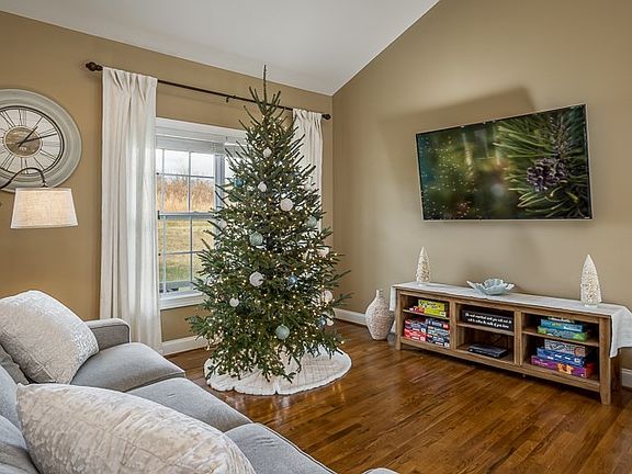 2nd image of 3538 Bear Creek Ln