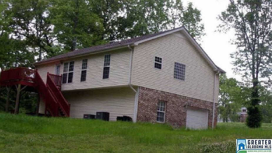 2nd image of 197 Union Grove Rd