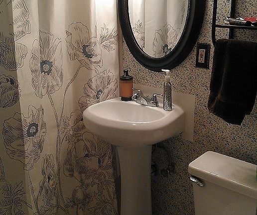 5th image of 208 N 32nd Ave