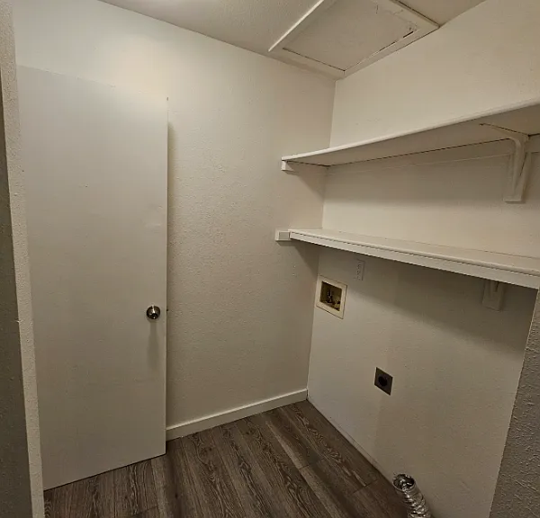 202 W 1st Ave #3 — Photo 8