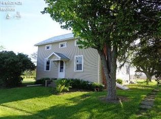 5241 State Route 587, New Riegel, OH 44853