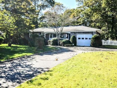 190 Dunton Avenue N, East Patchogue, NY, 11772