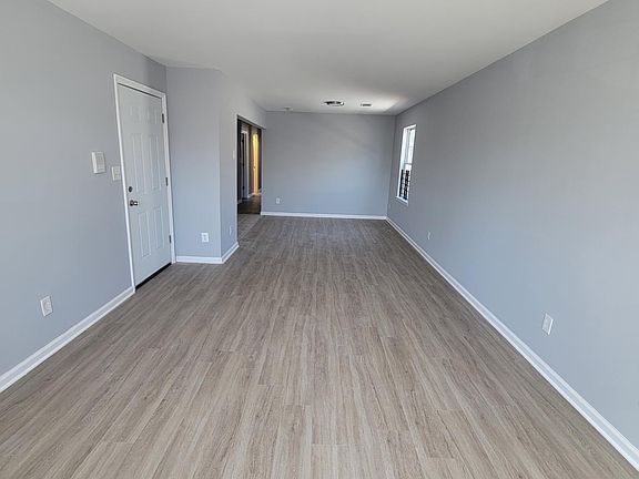 4th image of 51 Tillinghast St #3