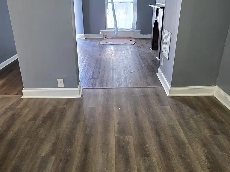 1004 Appleton St — Photo 4