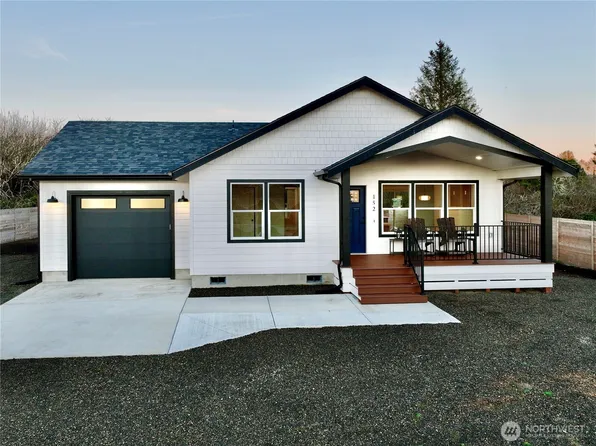 152 Calawah Street SW, Ocean Shores, WA 98569