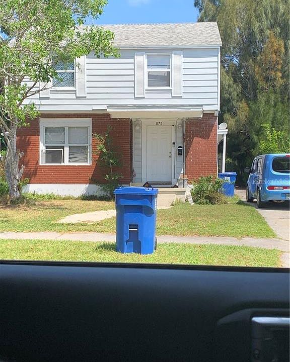 1st image of 875 19th Ave S #2