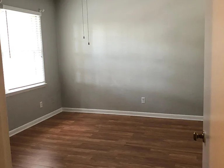 455 Mall Blvd #35 — Photo 14