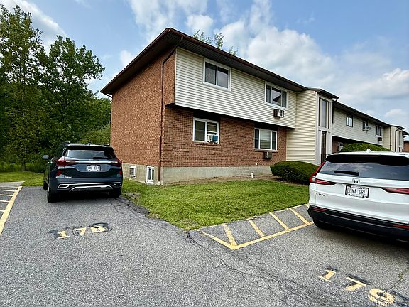 4th image of 909 Parr Meadow Dr