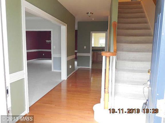3rd image of 16865 Fairfax Dr