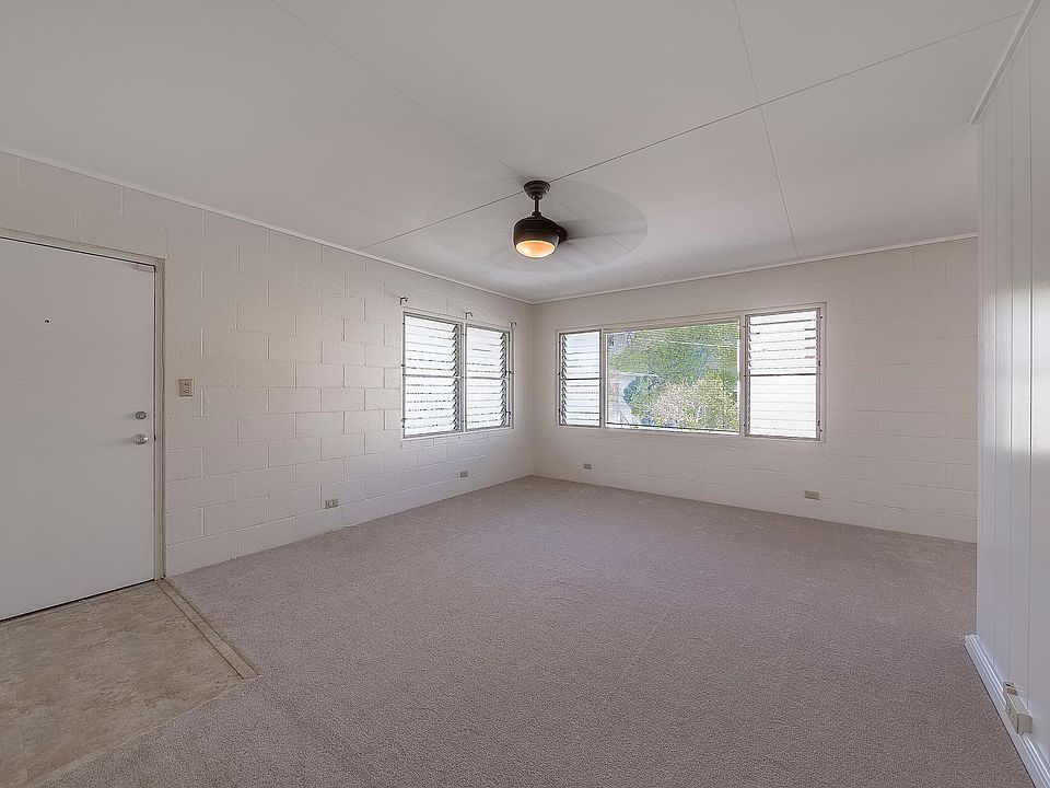 Living Room and Entry
