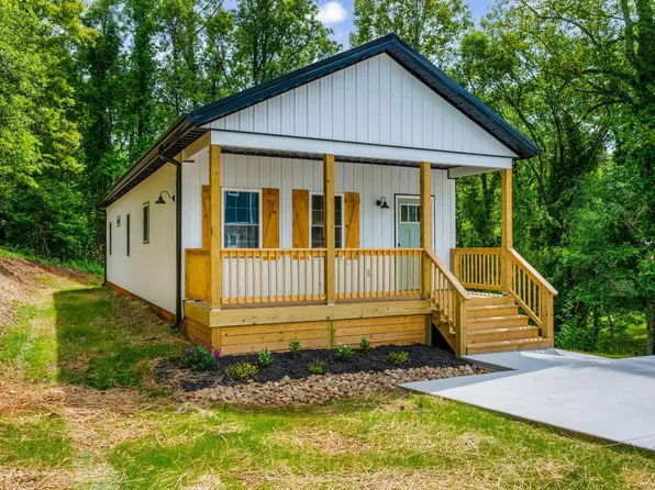 1513 Monsview Pl, Lynchburg, VA 24504