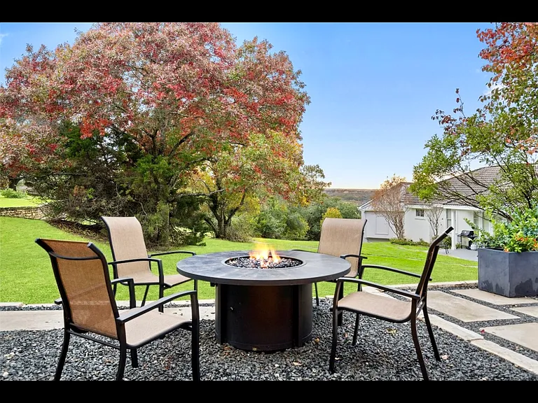 303 Golf Crest Ln — Photo 19