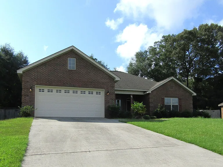 204 Clearview Dr #1 — Photo 1