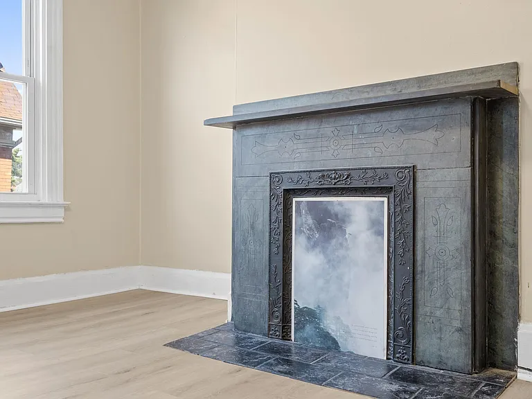 510 Dawson Ave — Photo 4