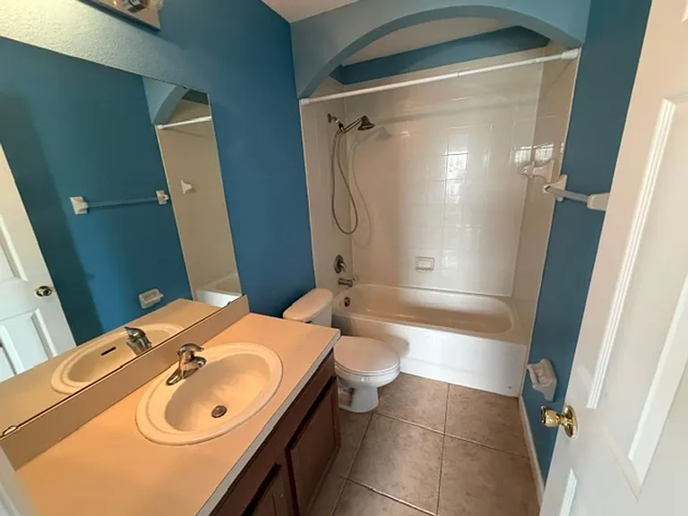 9118 Sabal Pine Way — Photo 8