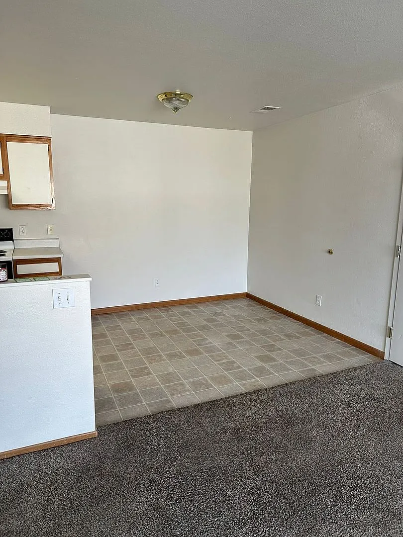 Burlington Colorado Apartments — Photo 3