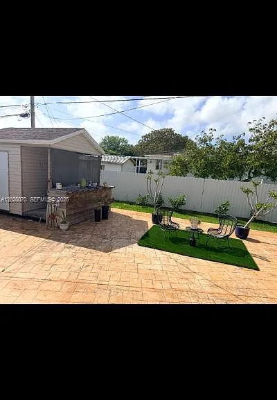 8370 SW 27th Ln — Photo 10