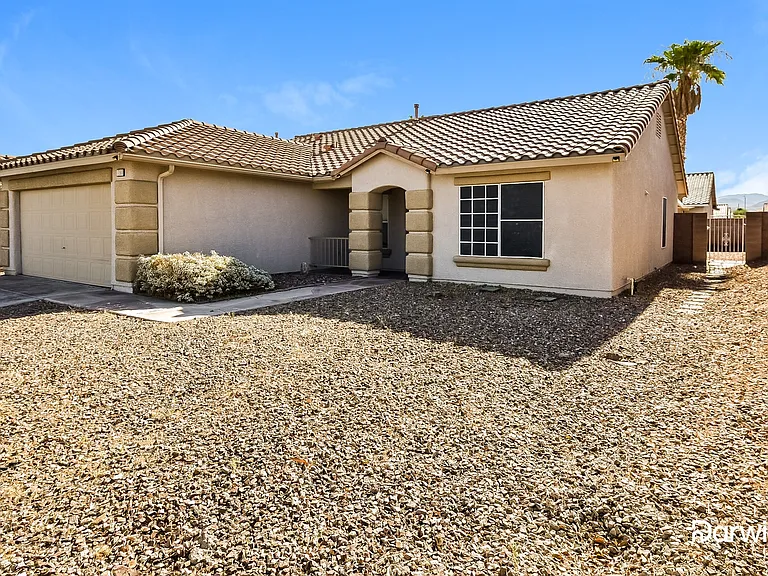 780 Palo Verde Dr — Photo 2