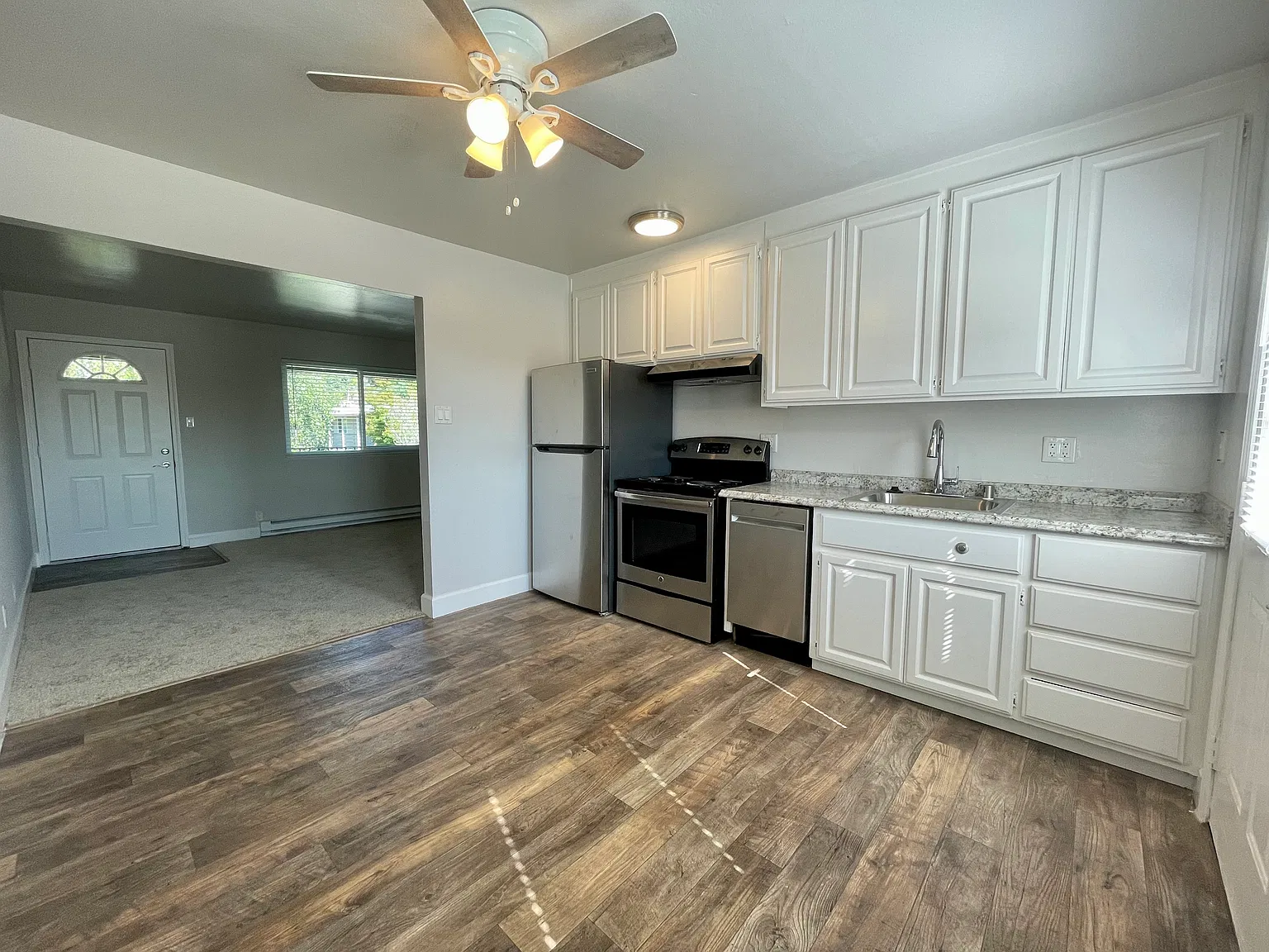 Mosaic Apartments — Photo 1