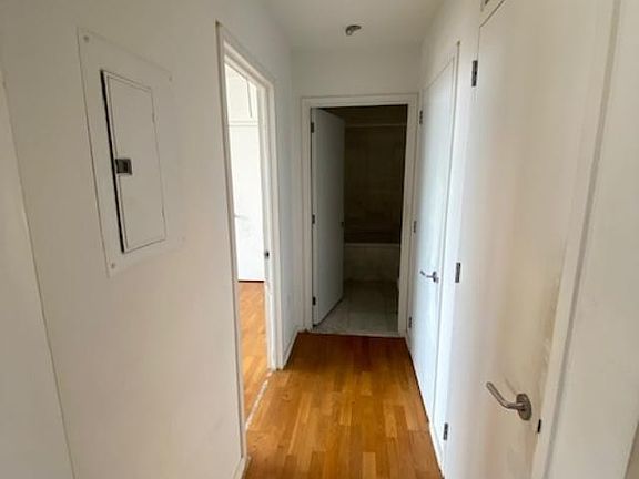 5th image of 635 W 42nd St APT 7D