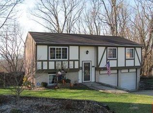 35 York Dr, Pittsburgh, PA 15214