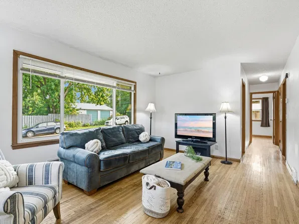 4357 Main St NE, Columbia Heights, MN 55421