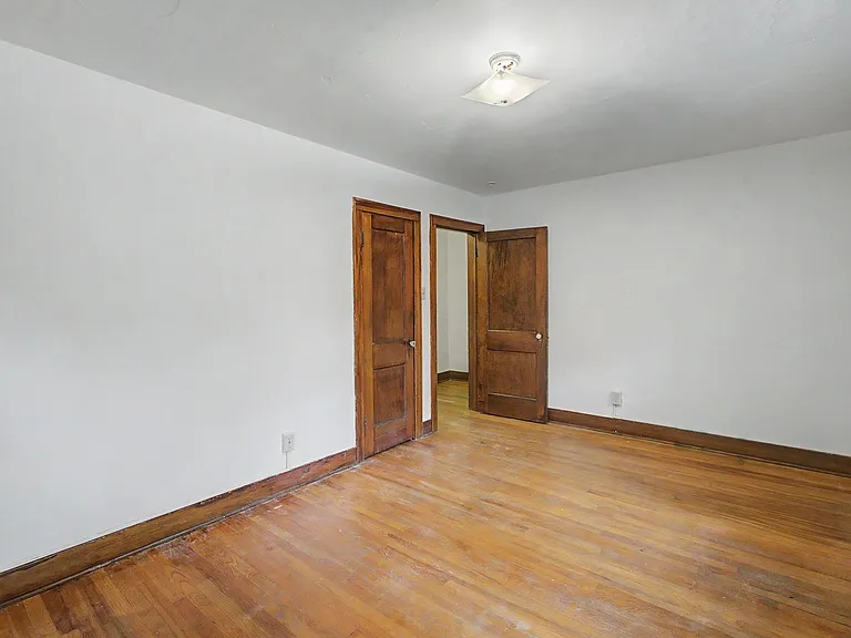 407 W Green St #2 — Photo 13