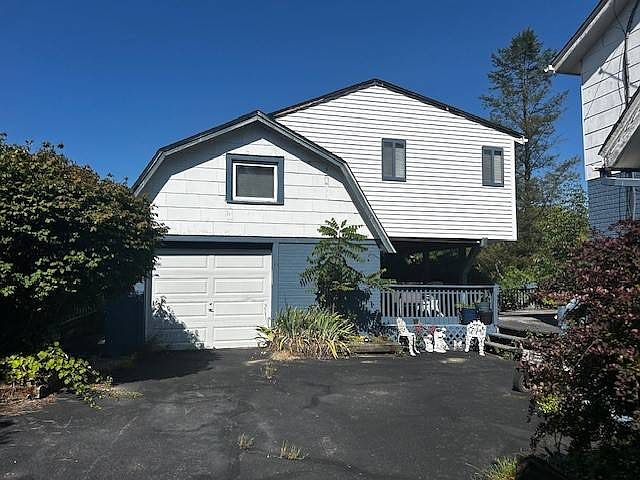1st image of 15 Emboden Ave
