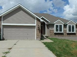 1215 Sycamore St, Pleasant Hill, MO 64080