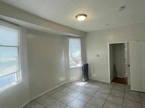 4th image of 776-778 Summer Ave #2