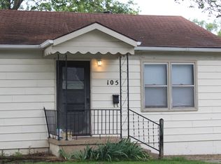 105 S 3rd St, Lansing, KS 66043