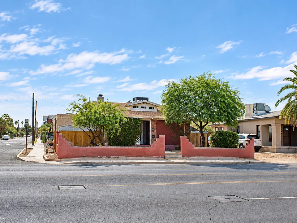 1348 N. Euclid Ave.