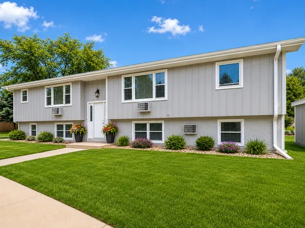 615 W Bennett St APT 1, Sioux Falls, SD 57104