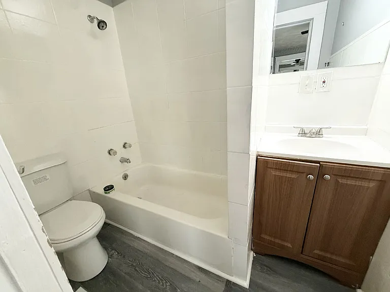 503 Monroe Ave — Photo 9