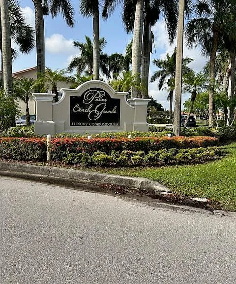 1504 Lake Crystal Dr #B — Photo 1