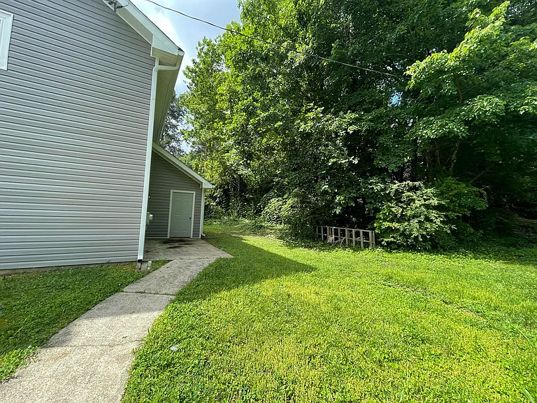 1438 S Diane Ct SE #A — Photo 14