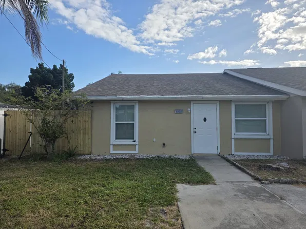 2215 29th Ave W #2215, Bradenton, FL 34205
