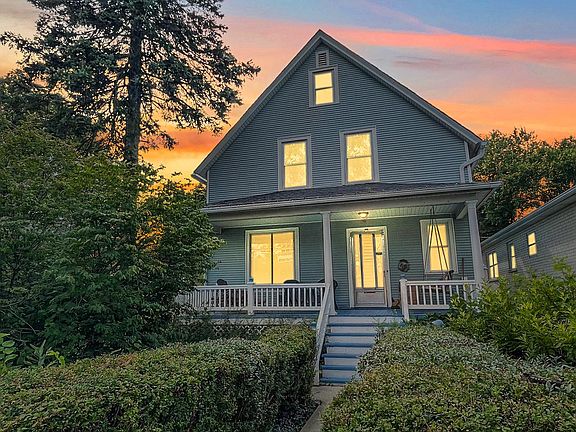 3rd image of 6504 N Nordica Ave