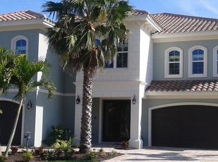 105 Forest Hills Dr, Redington Shores, FL 33708