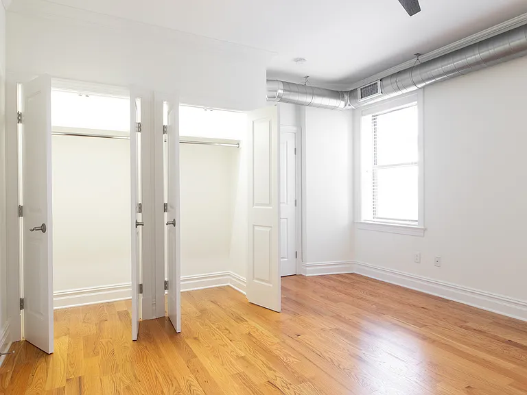 LOADS OF CLOSETS