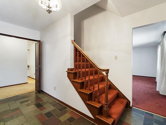 5th image of 3300 Tam Oshanter Pl